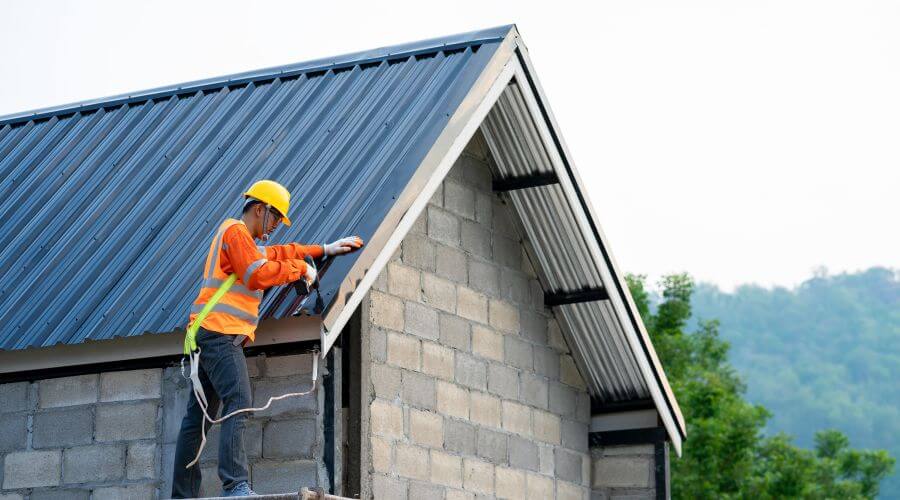 Expert top industrial roofings services in Schwertner, TX
